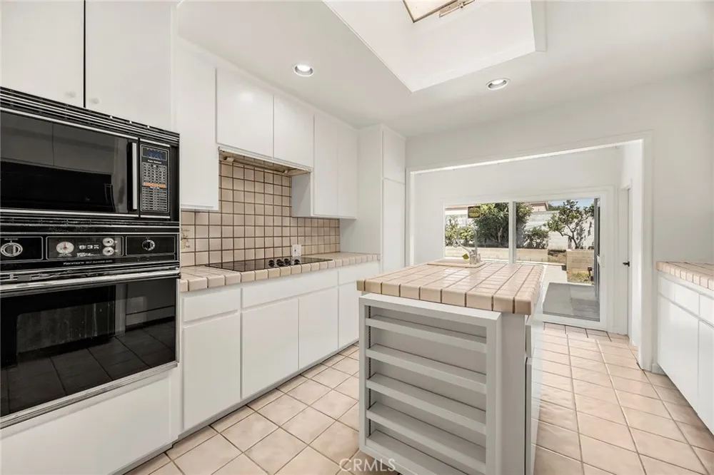 1432 S Kenmore Anaheim, CA 92804