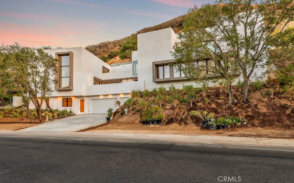 158 Bell Canyon Road Bell Canyon, CA 91307