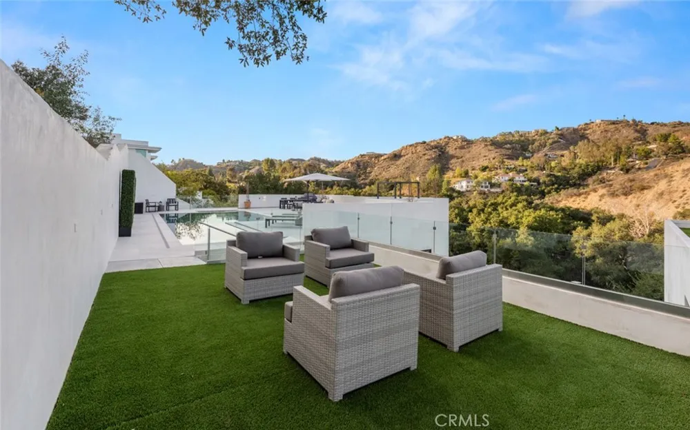 158 Bell Canyon Road Bell Canyon, CA 91307