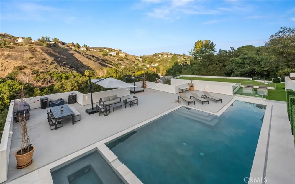 158 Bell Canyon Road Bell Canyon, CA 91307
