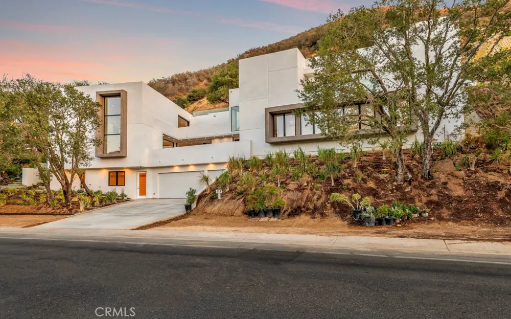 158 Bell Canyon Road Bell Canyon, CA 91307