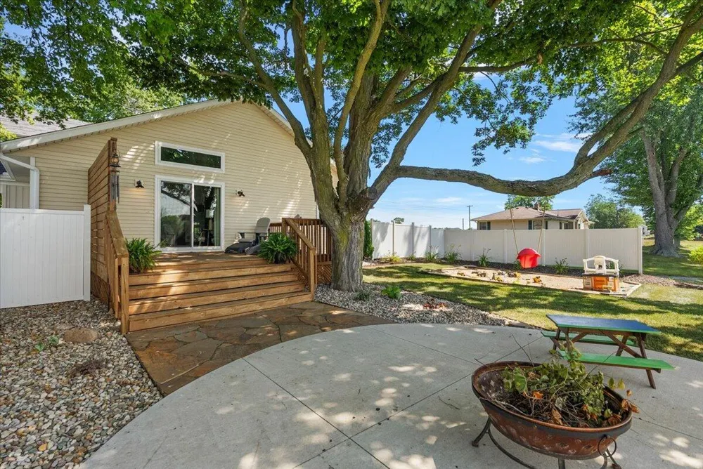 4548 Bauer Road Hudsonville, MI 49426