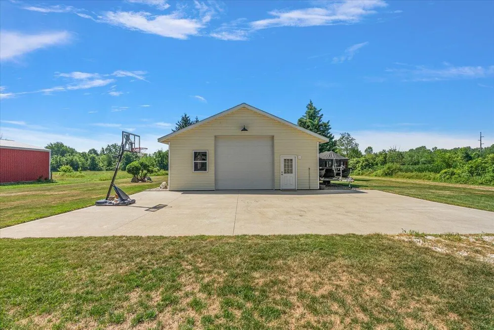 4548 Bauer Road Hudsonville, MI 49426