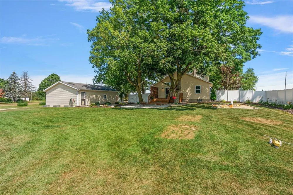 4548 Bauer Road Hudsonville, MI 49426