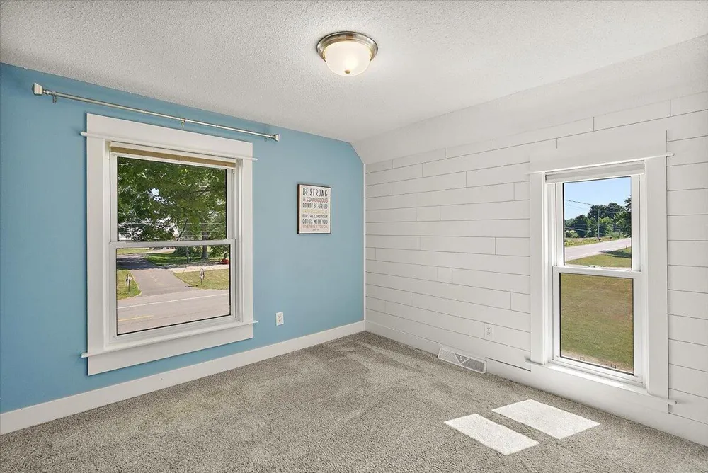 4548 Bauer Road Hudsonville, MI 49426