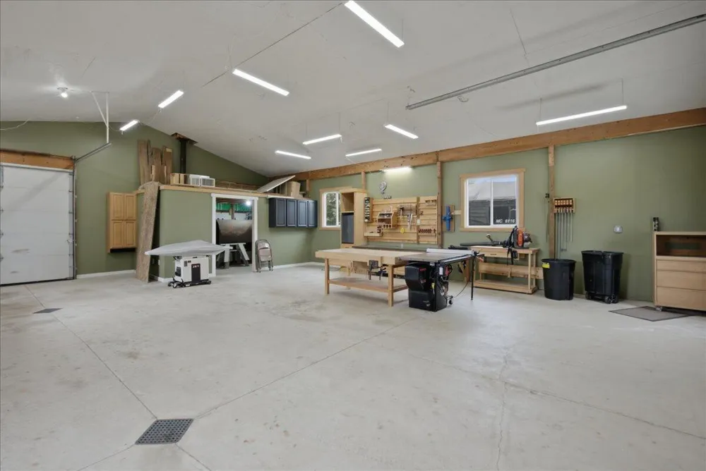 4548 Bauer Road Hudsonville, MI 49426