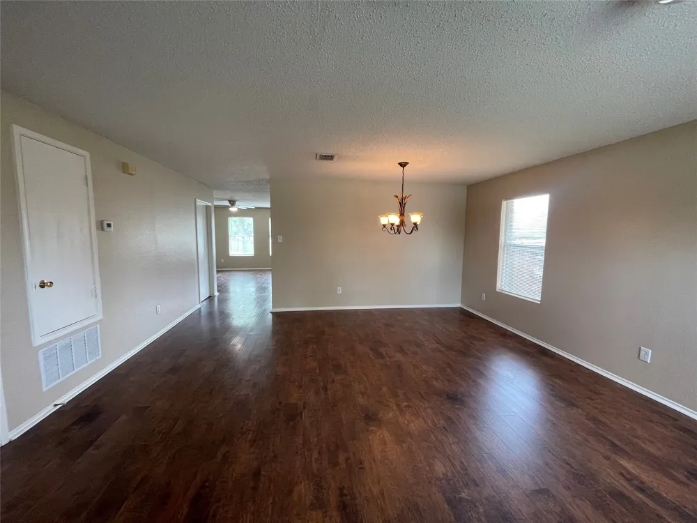 1420 Bumble Bee Drive Lancaster, TX 75134