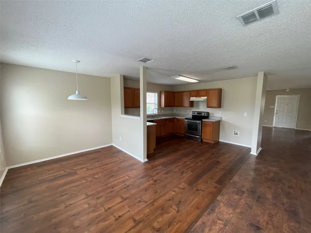 1420 Bumble Bee Drive Lancaster, TX 75134