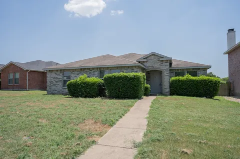 1420 Bumble Bee Drive