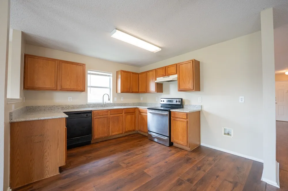 1420 Bumble Bee Drive Lancaster, TX 75134