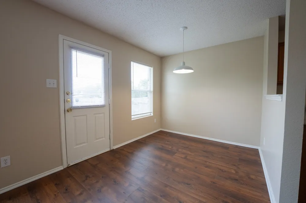 1420 Bumble Bee Drive Lancaster, TX 75134