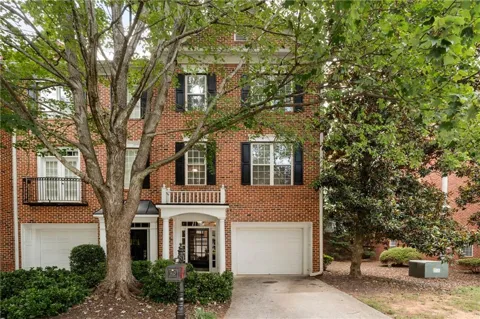 2402 Waters Edge Trail