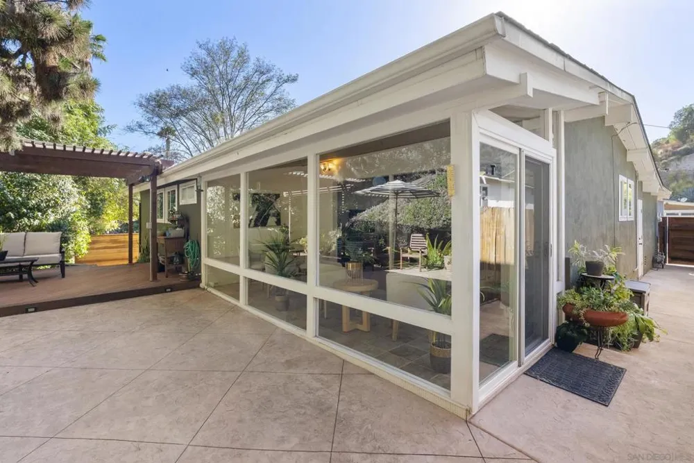 4929 Baja San Diego, CA 92115
