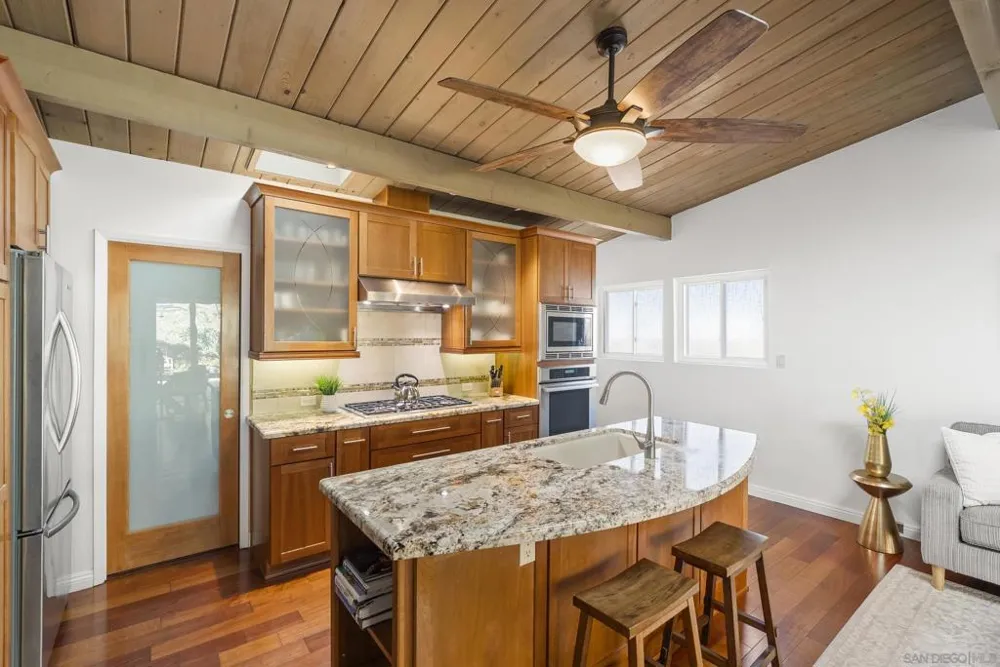 4929 Baja San Diego, CA 92115