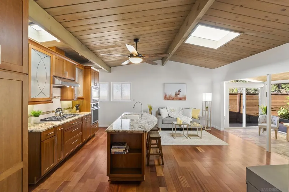 4929 Baja San Diego, CA 92115