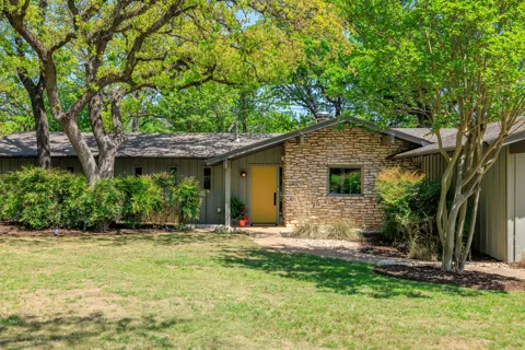 202 Tanglewood Drive