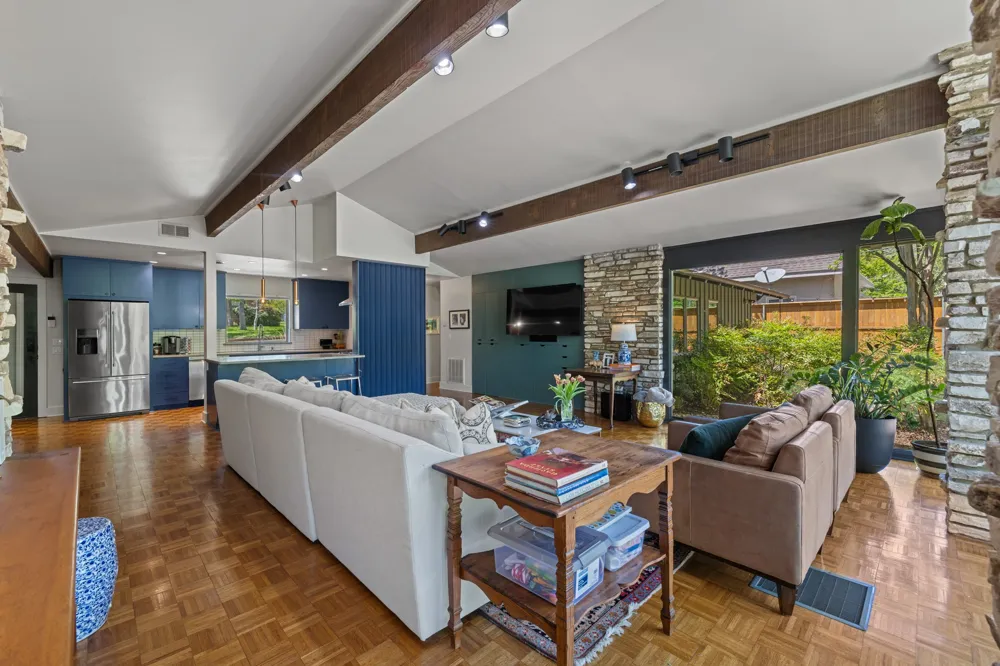 202 Tanglewood Drive Fredericksburg, TX 78624