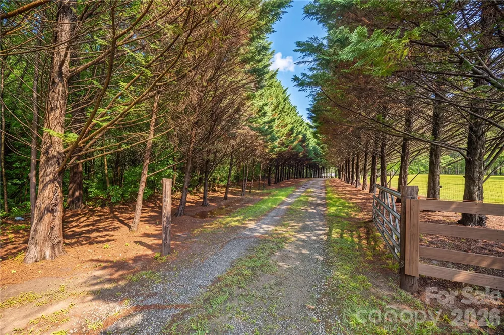 3323 Sadler Road Alexis, NC 28006
