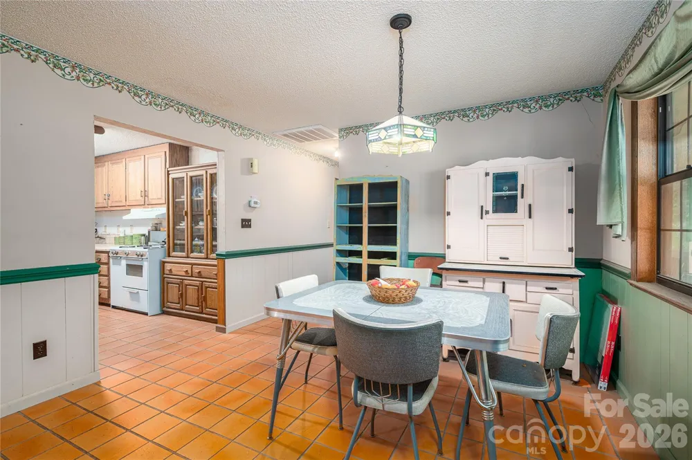 3323 Sadler Road Alexis, NC 28006