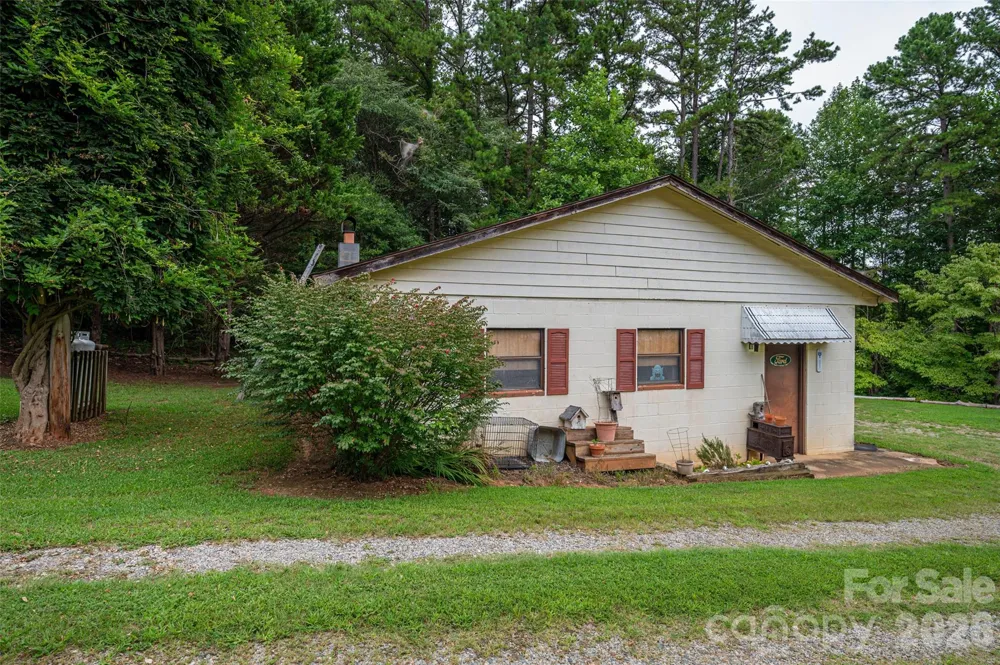 3323 Sadler Road Alexis, NC 28006