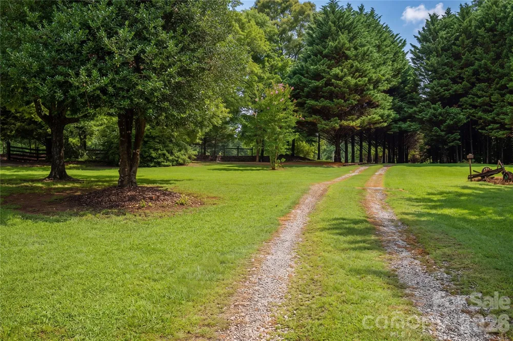3323 Sadler Road Alexis, NC 28006