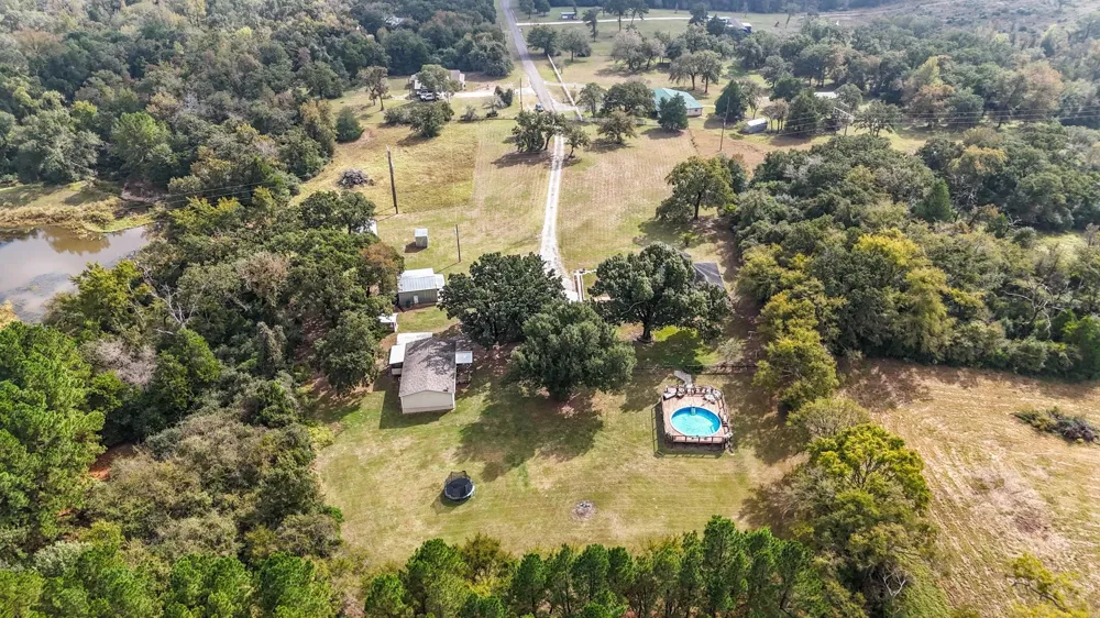 9759 CR 316 Buffalo, TX 75831