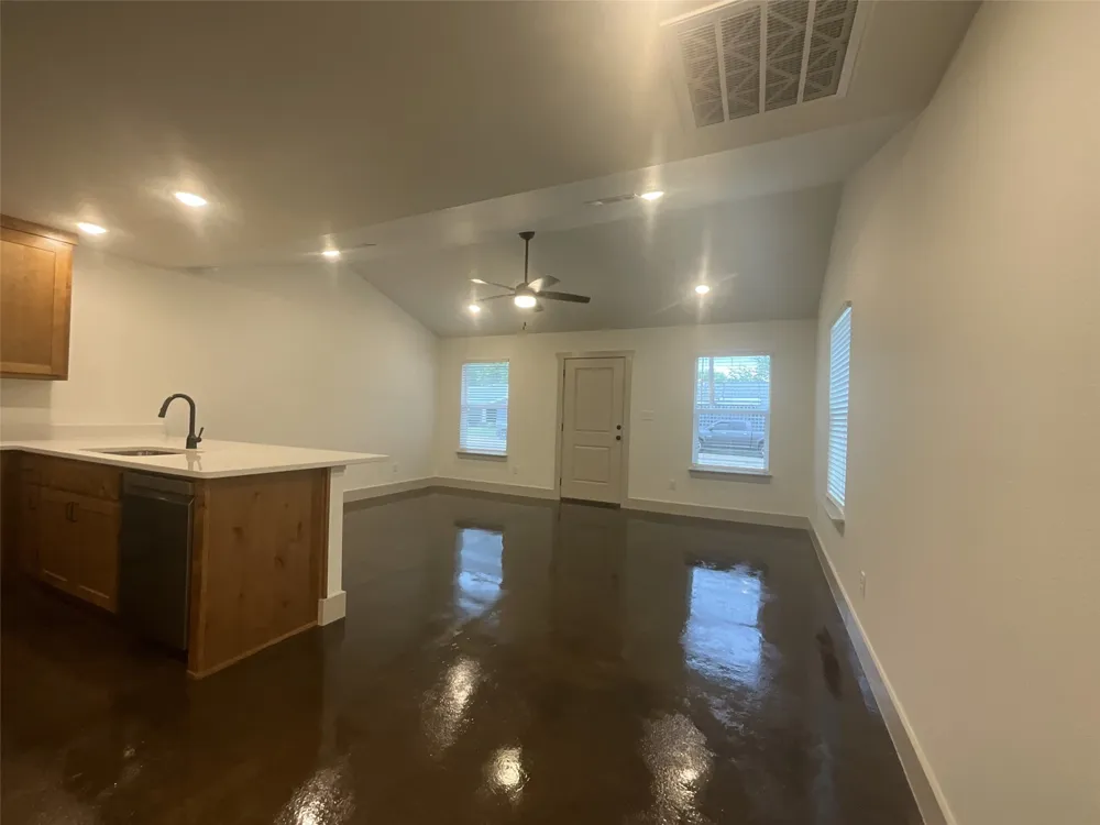 533 Bradburn Road #100 Grand Saline, TX 75140