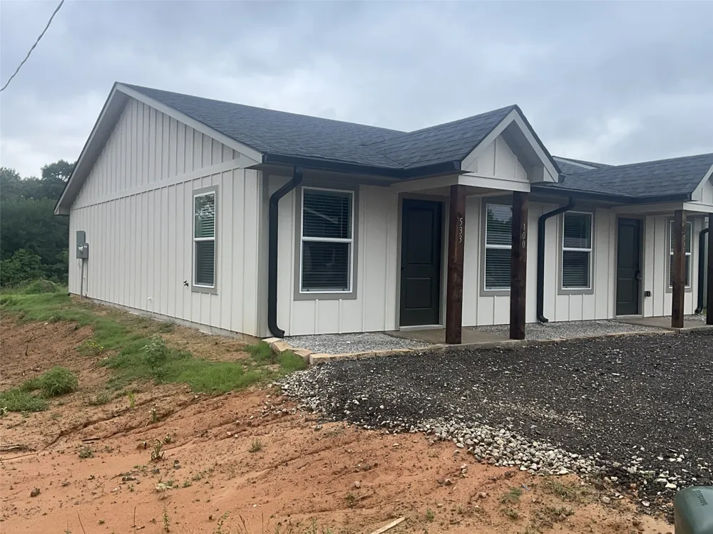 533 Bradburn Road #100 Grand Saline, TX 75140