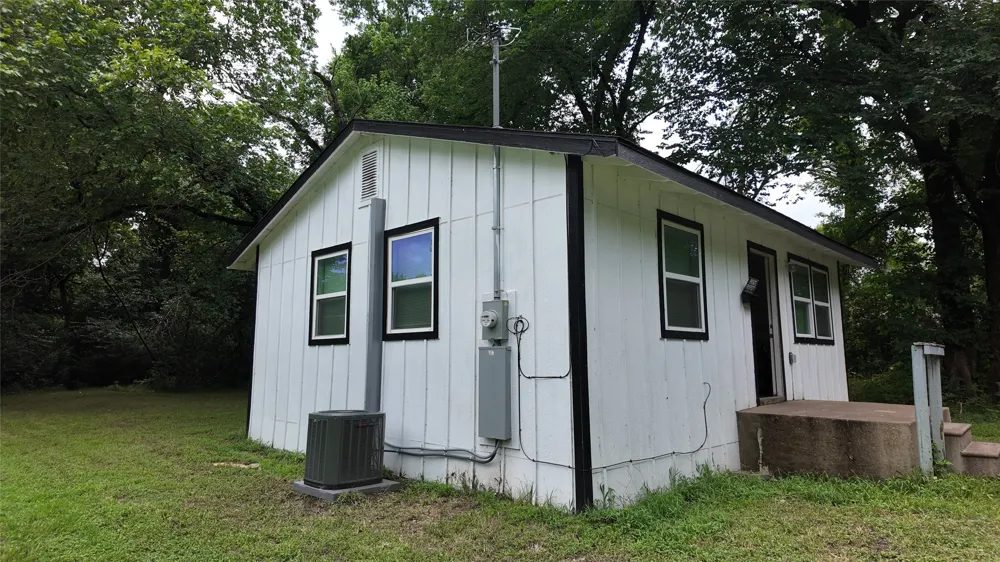 1001 E Park Avenue Corsicana, TX 75110