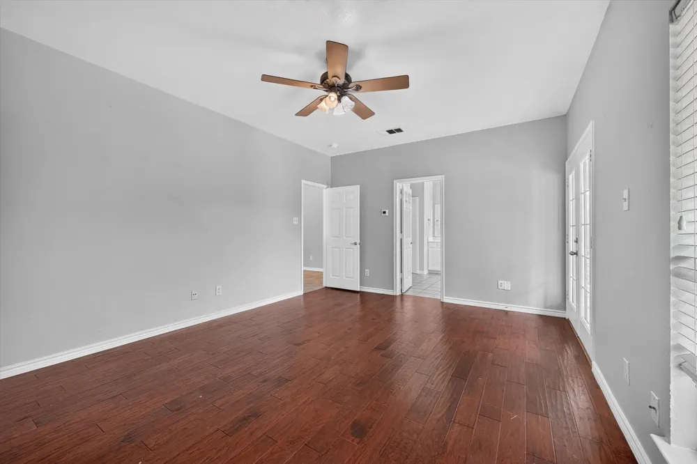 1013 Wenk Drive Savannah, TX 76227