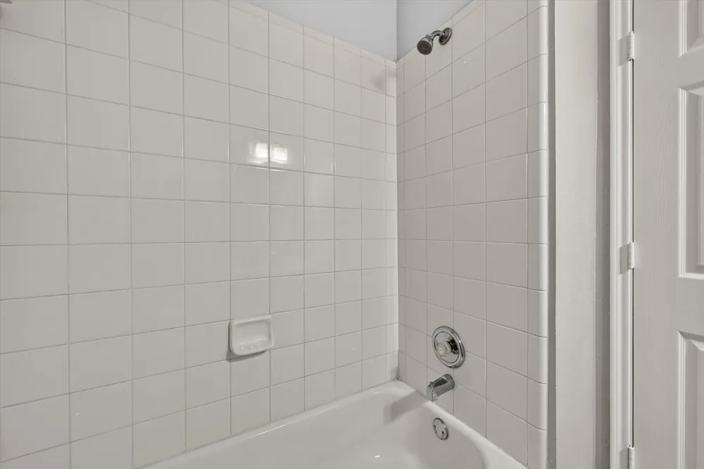 1013 Wenk Drive Savannah, TX 76227