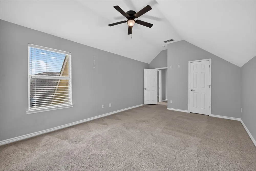 1013 Wenk Drive Savannah, TX 76227