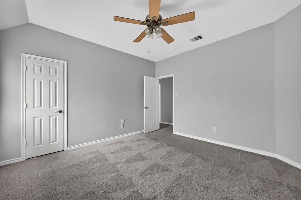 1013 Wenk Drive Savannah, TX 76227