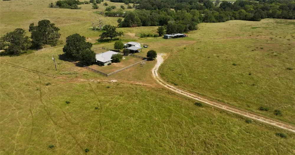 18 Baker Ridge Road Madisonville, TX 75852