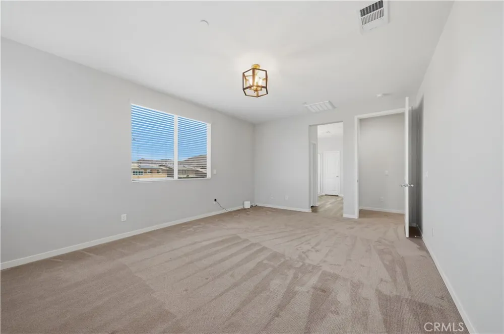 29136 Tanoak Lake Elsinore, CA 92530