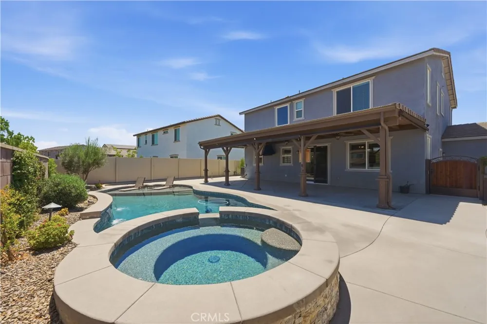 29136 Tanoak Lake Elsinore, CA 92530