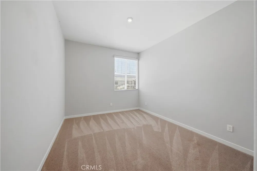29136 Tanoak Lake Elsinore, CA 92530