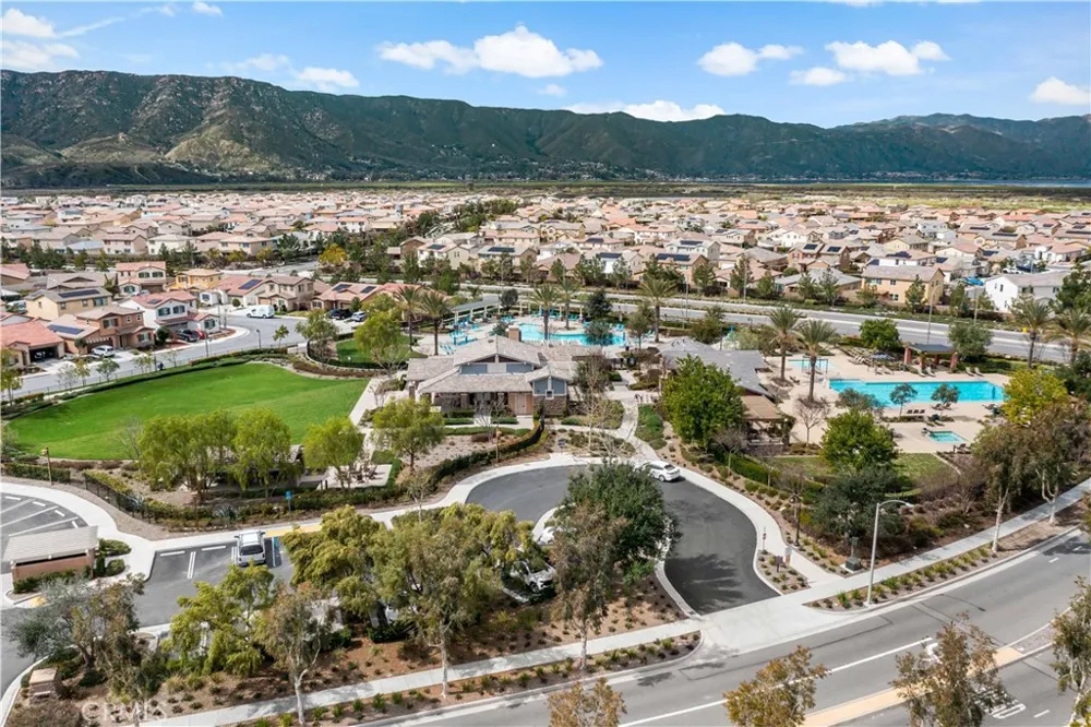 29136 Tanoak Lake Elsinore, CA 92530