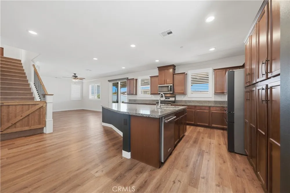 29136 Tanoak Lake Elsinore, CA 92530