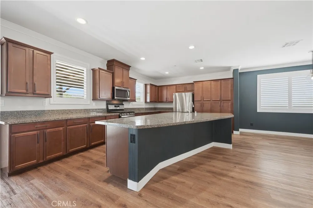 29136 Tanoak Lake Elsinore, CA 92530