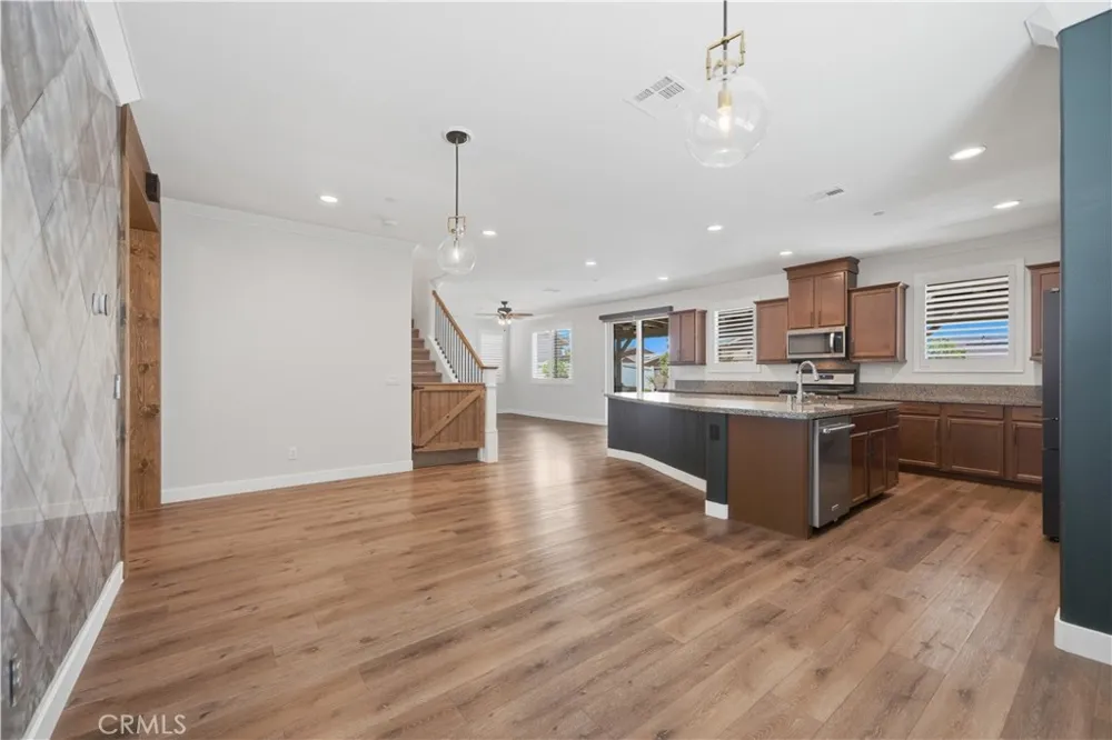 29136 Tanoak Lake Elsinore, CA 92530