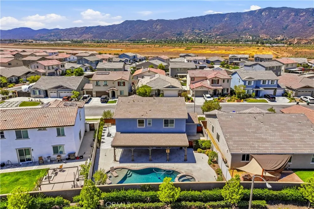 29136 Tanoak Lake Elsinore, CA 92530
