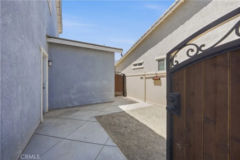 29136 Tanoak Lake Elsinore, CA 92530