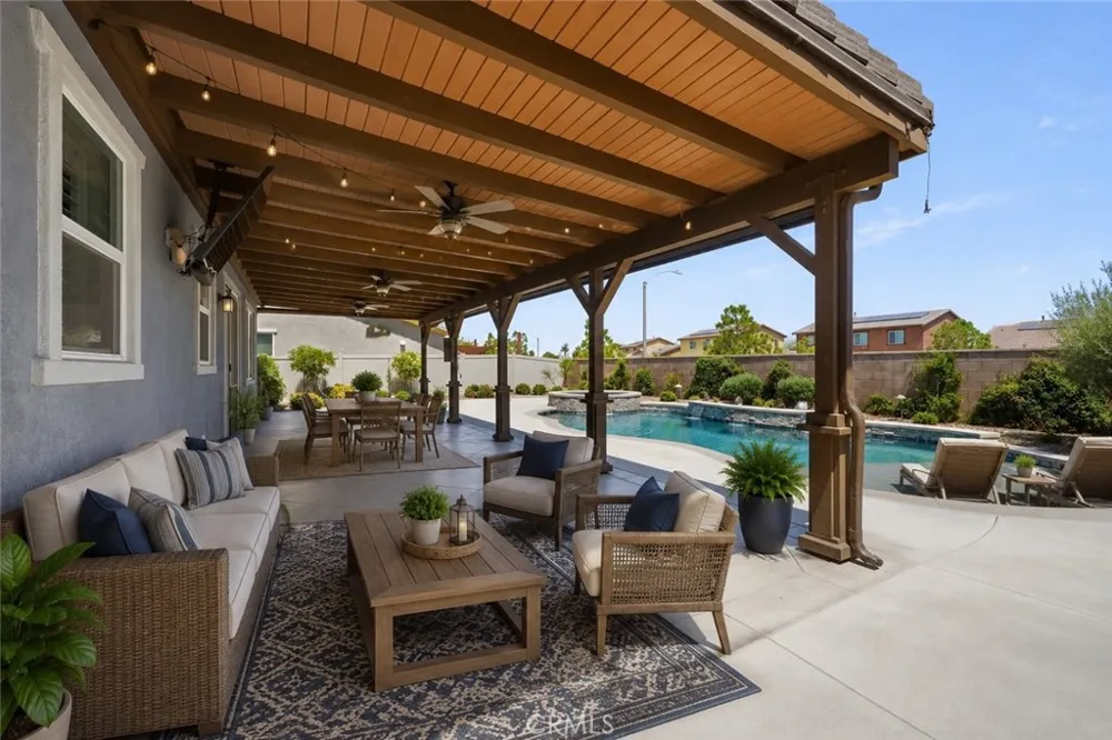 29136 Tanoak Lake Elsinore, CA 92530