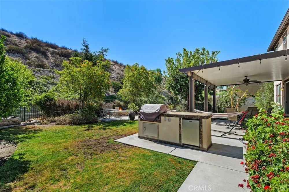 16820 Golden Bluff Riverside, CA 92503