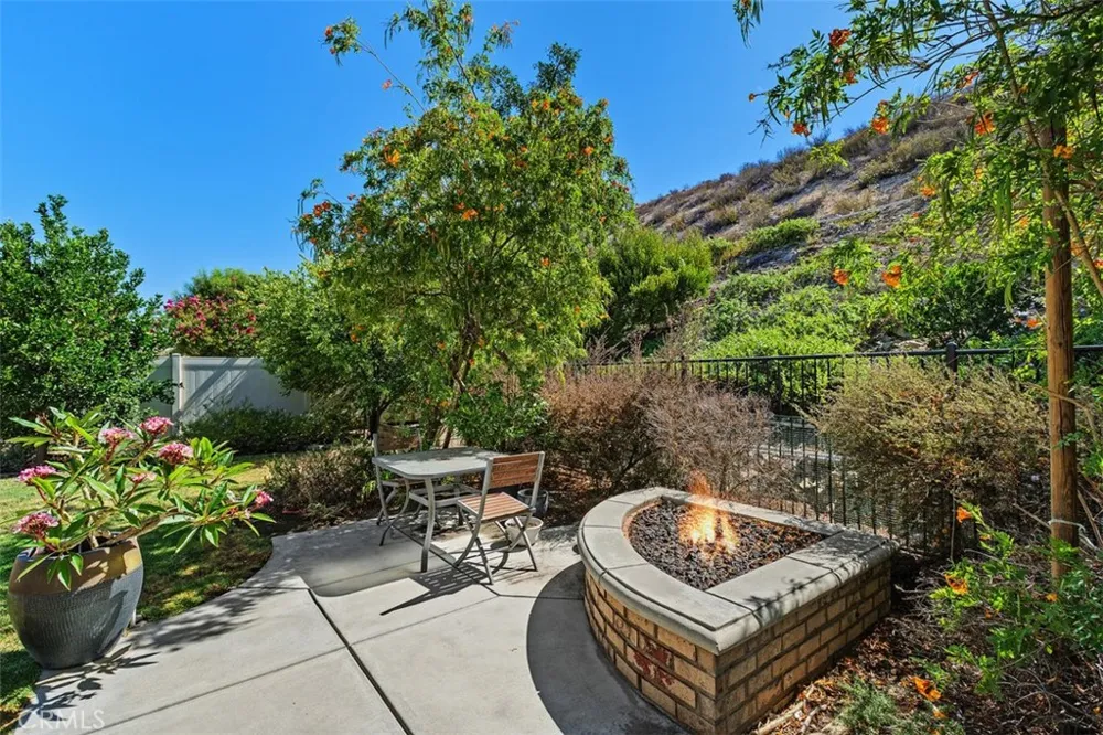 16820 Golden Bluff Riverside, CA 92503