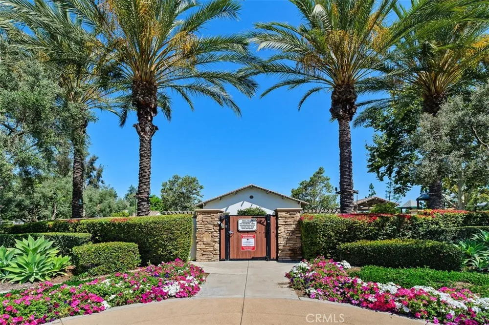 16820 Golden Bluff Riverside, CA 92503
