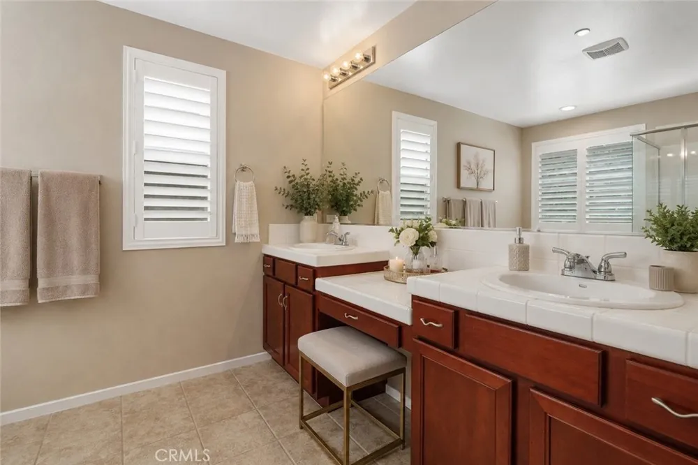 16820 Golden Bluff Riverside, CA 92503