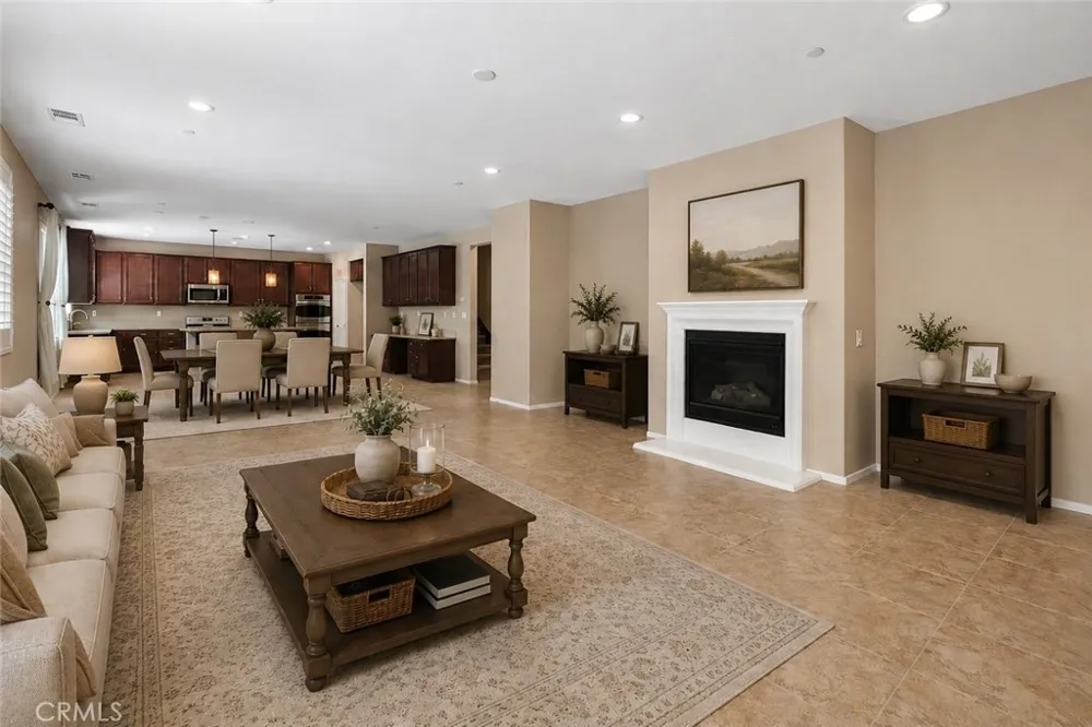 16820 Golden Bluff Riverside, CA 92503
