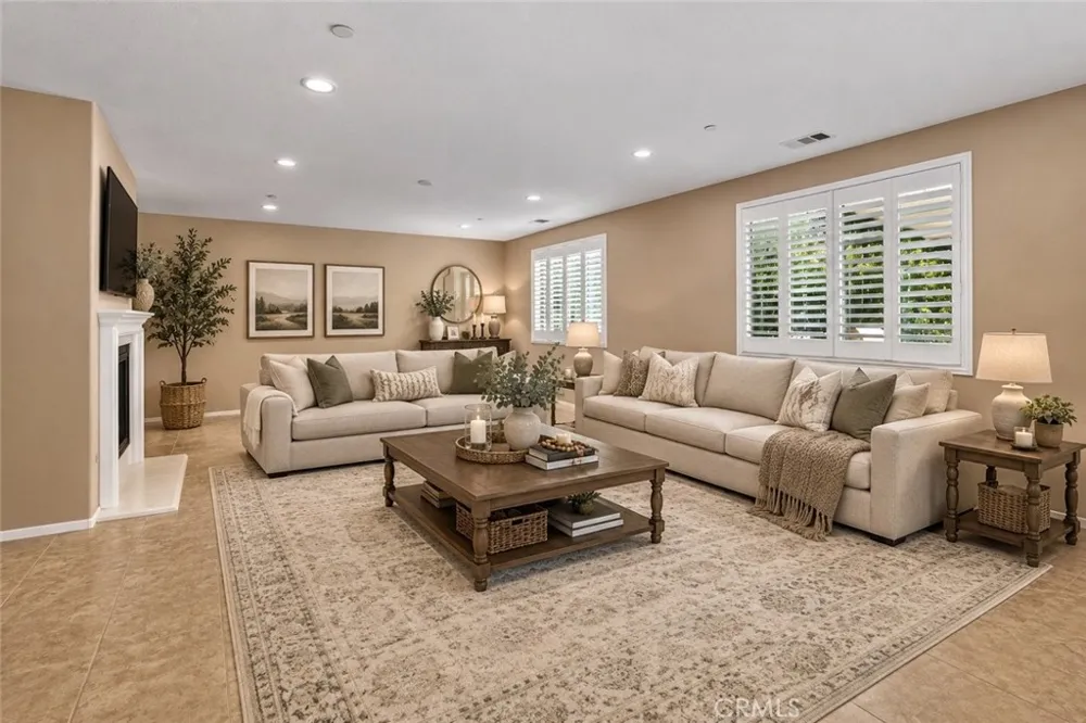 16820 Golden Bluff Riverside, CA 92503